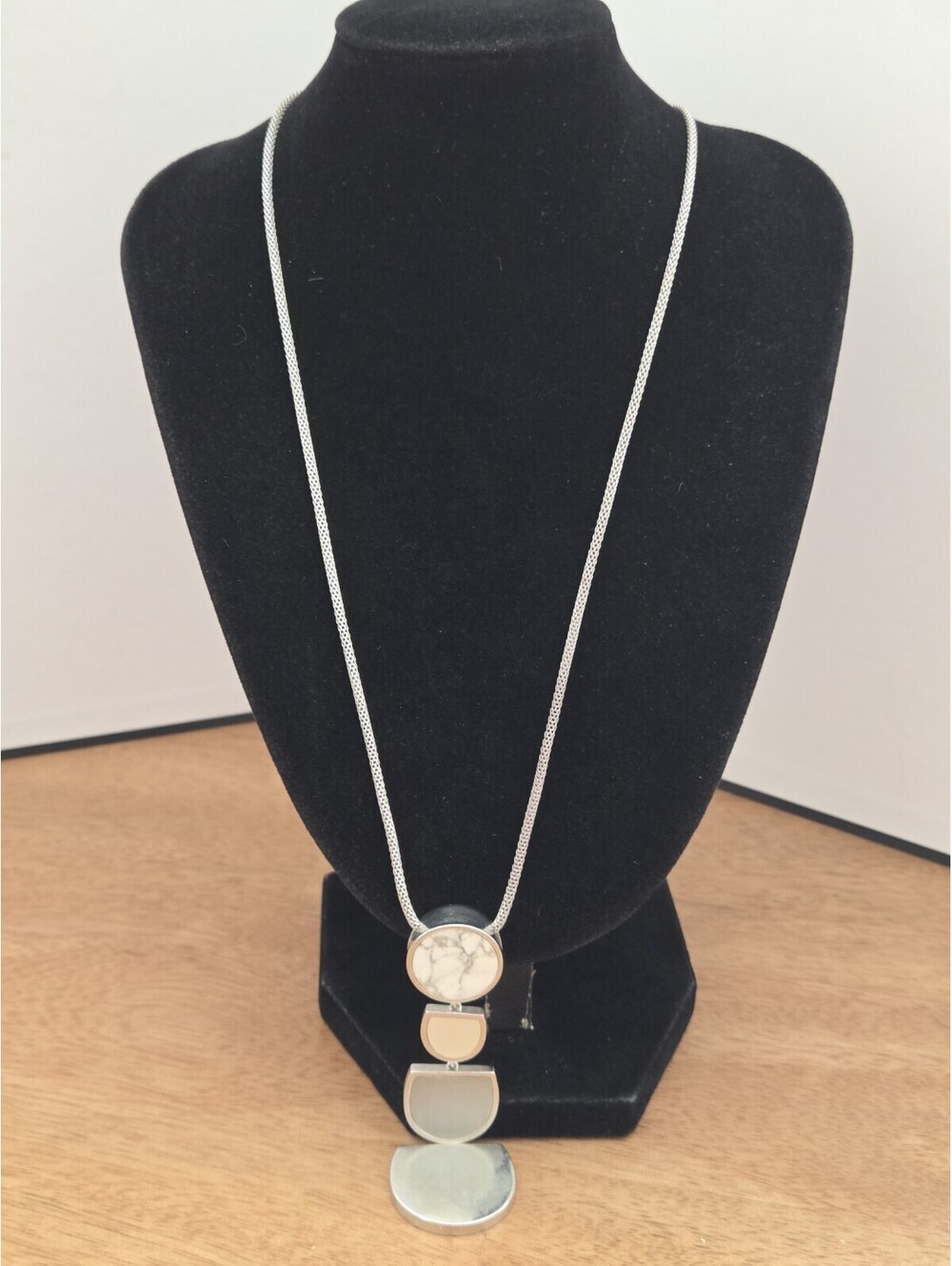Kendra Scott Long Pendant Necklace Silver Tone White Howlite Geometric KS